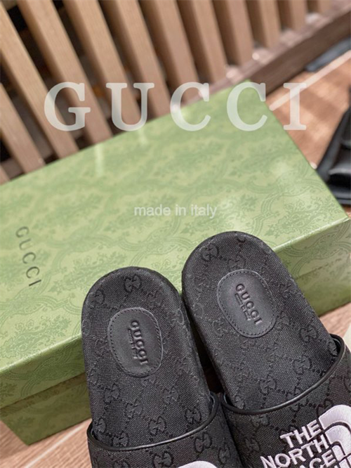 Gocci Slipper