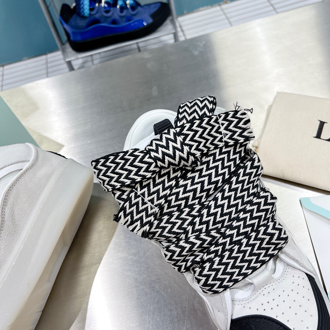 Lanvon Curb Sneaker 16