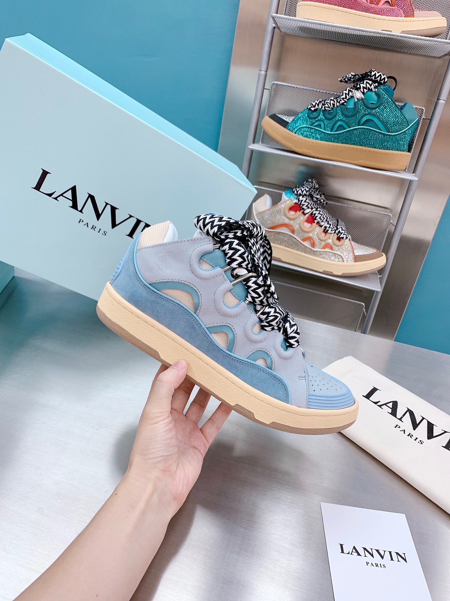 Lanvon Curb Sneaker 23