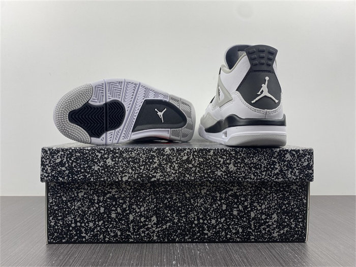 Jordan 4 Retro Military Black DH6927-111