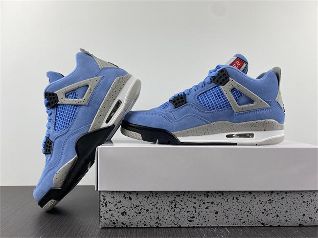 Jordan 4 Retro University Blue CT8527-400