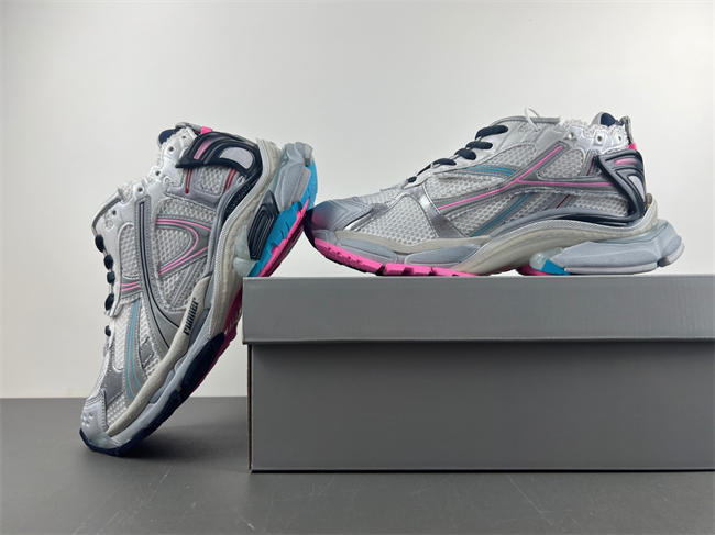 7.5Ba*len*cia*ga 772774-w3rny-0322